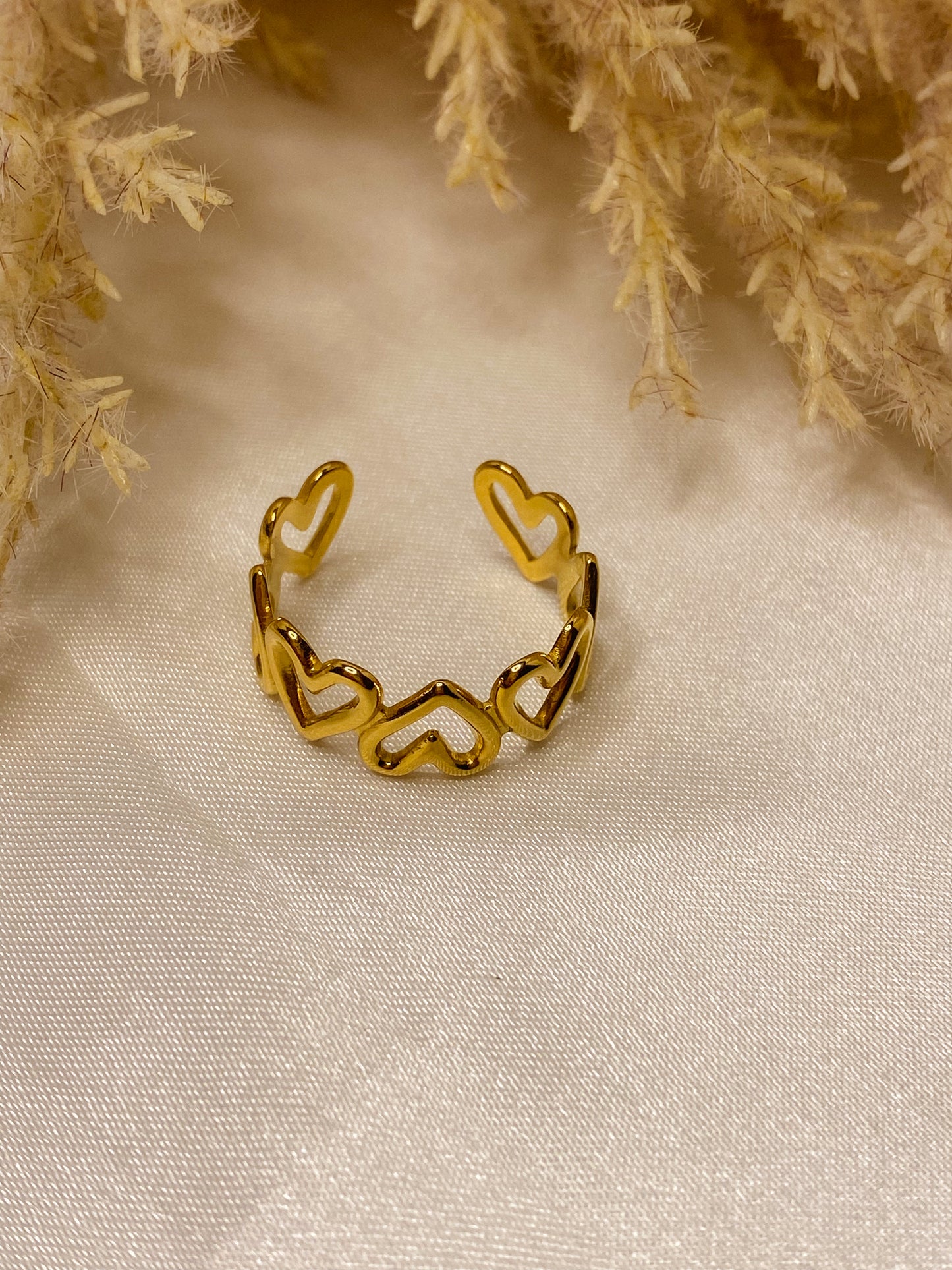Corazon ring