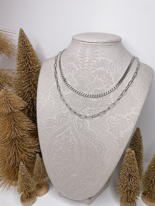 Isela necklace