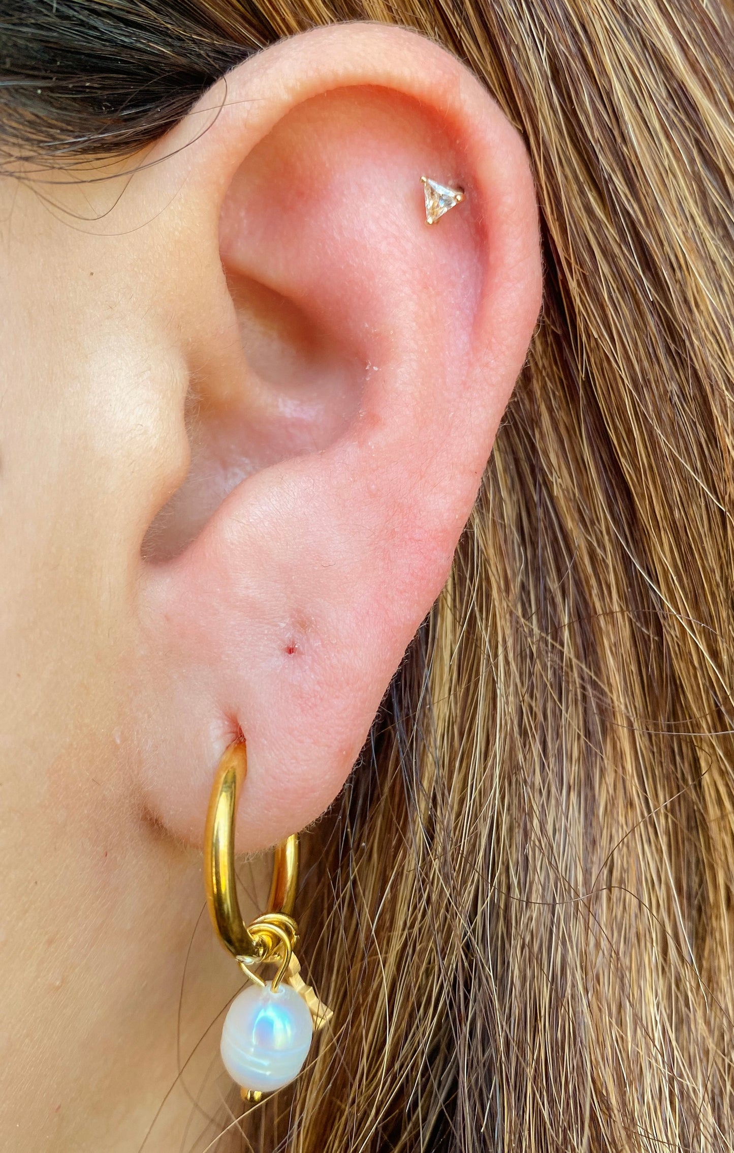 PEARL HUGGIE EARRINGS