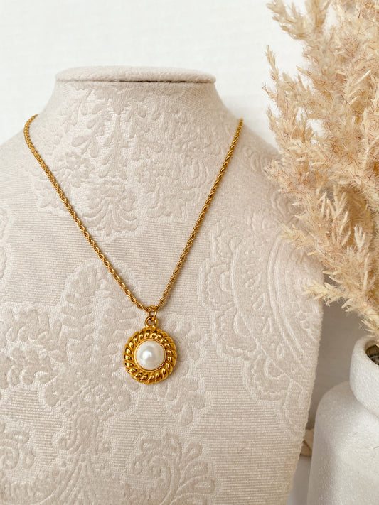 PERLA NECKLACE